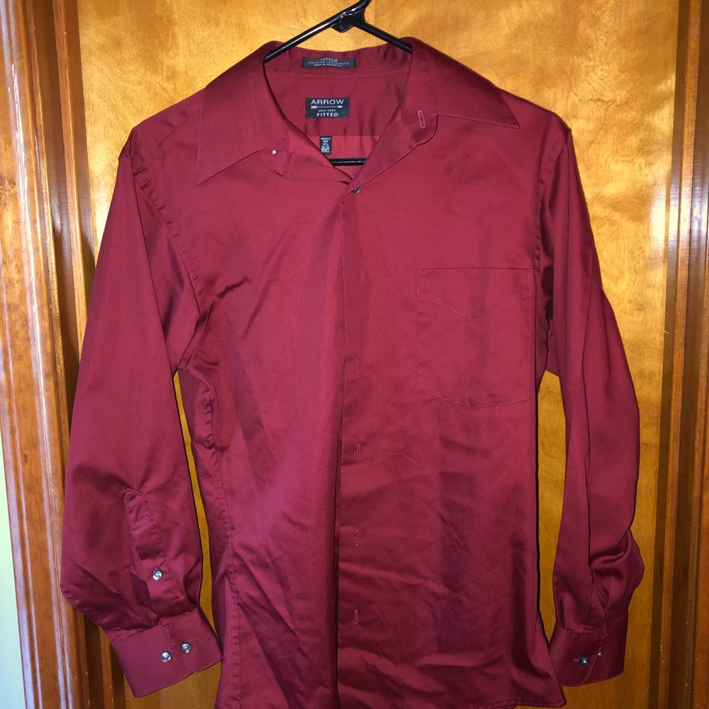 Men’s dress shirt.